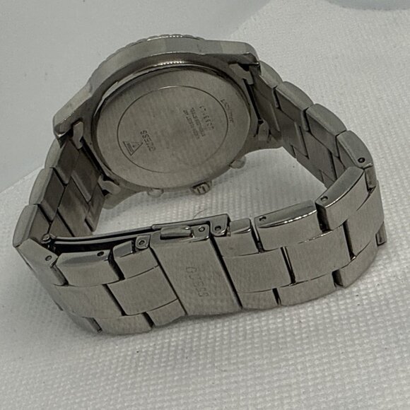 GUESS U0851L1 Women's Sporty 36mm Quartz Silver Crystal Bezel Steel Bracelet - Picture 13 of 16